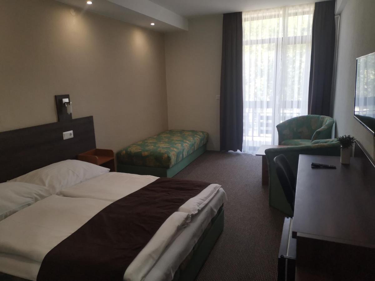 Tagore Hotel 3*